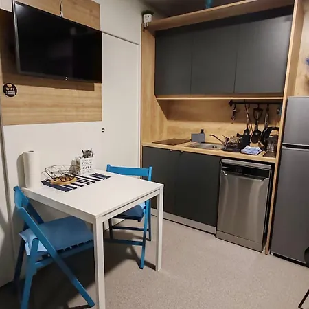아파트 Emmi Mobile
